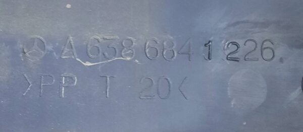 OSŁONA DESKI KONSOLI VITO W638 A6386841226