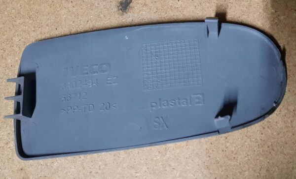 ZAŚLEPKA BOCZNA LEWY PRZÓD IVECO DAILY IV 3802494