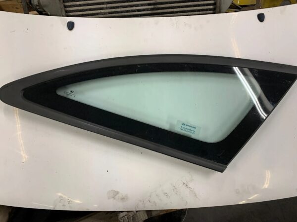 SZYBA KAROSERYJNA TYLNA PRAWA HYUNDAI I30 43R016733