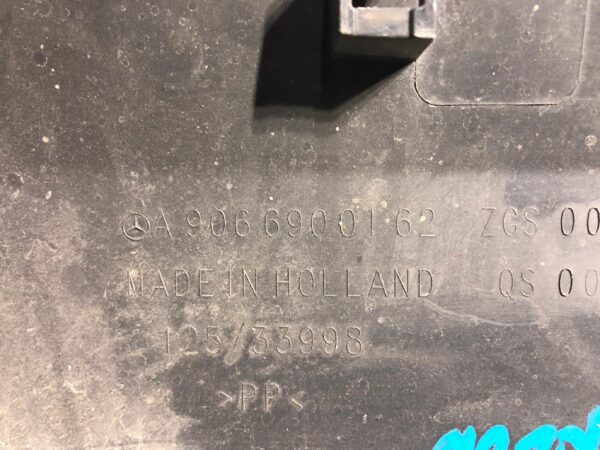 LISTWA DRZWI LEWY PRZÓD NR 8 SPRINTER A9066900162