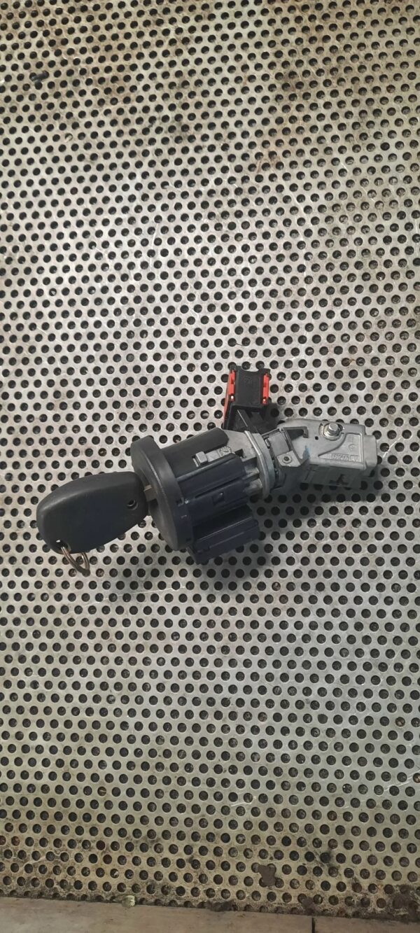 STACYJKA RENAULT MASTER 090Z050ND