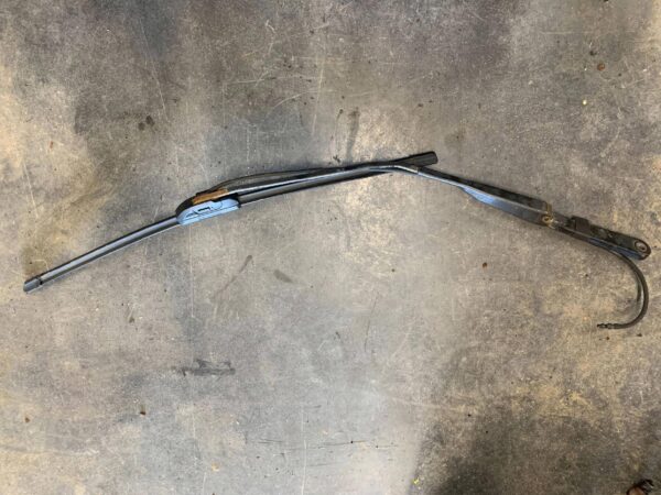 RAMIĘ WYCIERACZKI SZYBY MASTER II 8200072778