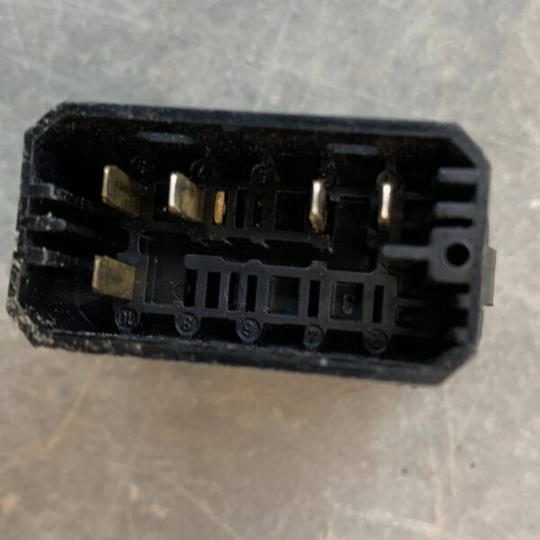 PRZEŁĄCZNIK OŚWIETLENIA KABINY MERCEDES VITO W638