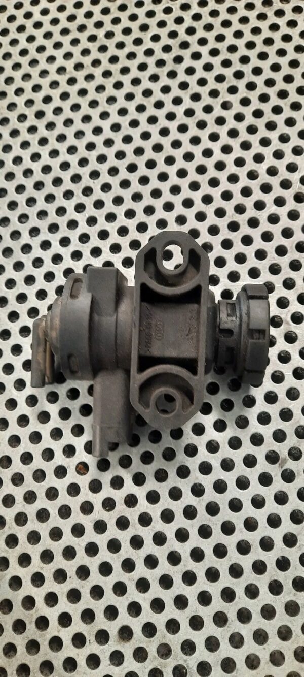 37721181ace7385bc880b4b05cda3a55