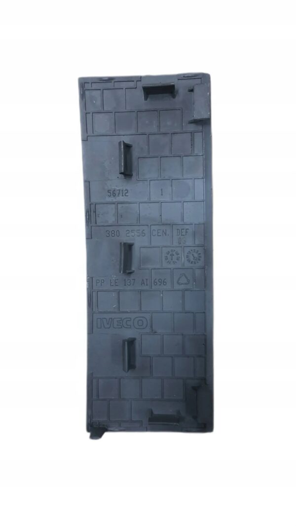 OSŁONA ZAŚLEPKA DESKI ROZDZIELCZEJ IVECO DAILY 06- 3802556