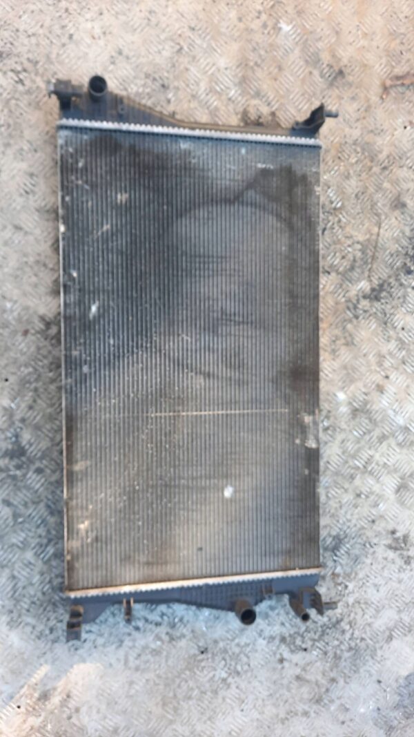 CHŁODNICA WODY 09-16 M156611