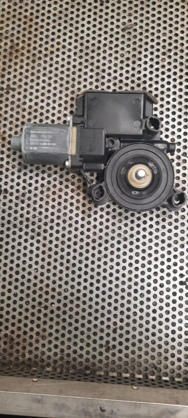 ea3cbf51ff42cb911138f9bea4943757