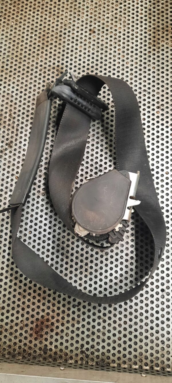 02438c2fa03dac7990be3a51bfa1e635