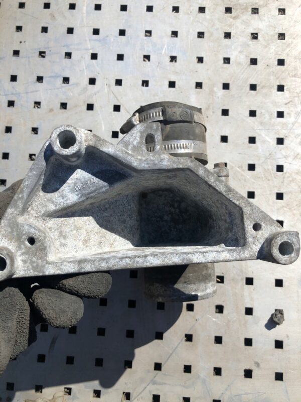 6ecc89732bc5adce8721a2de93199dc2