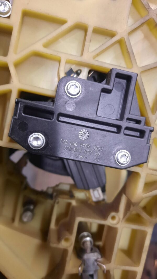 699503a913416fb10d364bc2f6f28a83