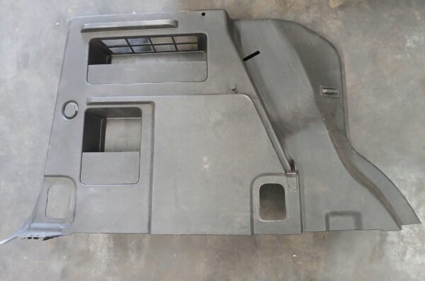 BOK BAGAŻNIKA LEWY TYŁ FORD COURIER ET76K31013A