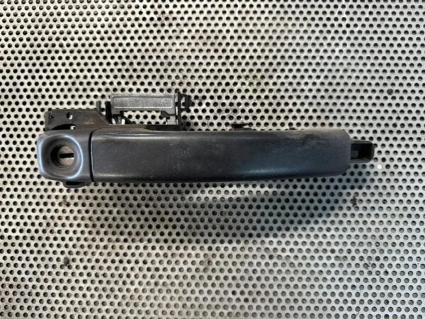 e3b09202f0eab71642bd5eaa18118169