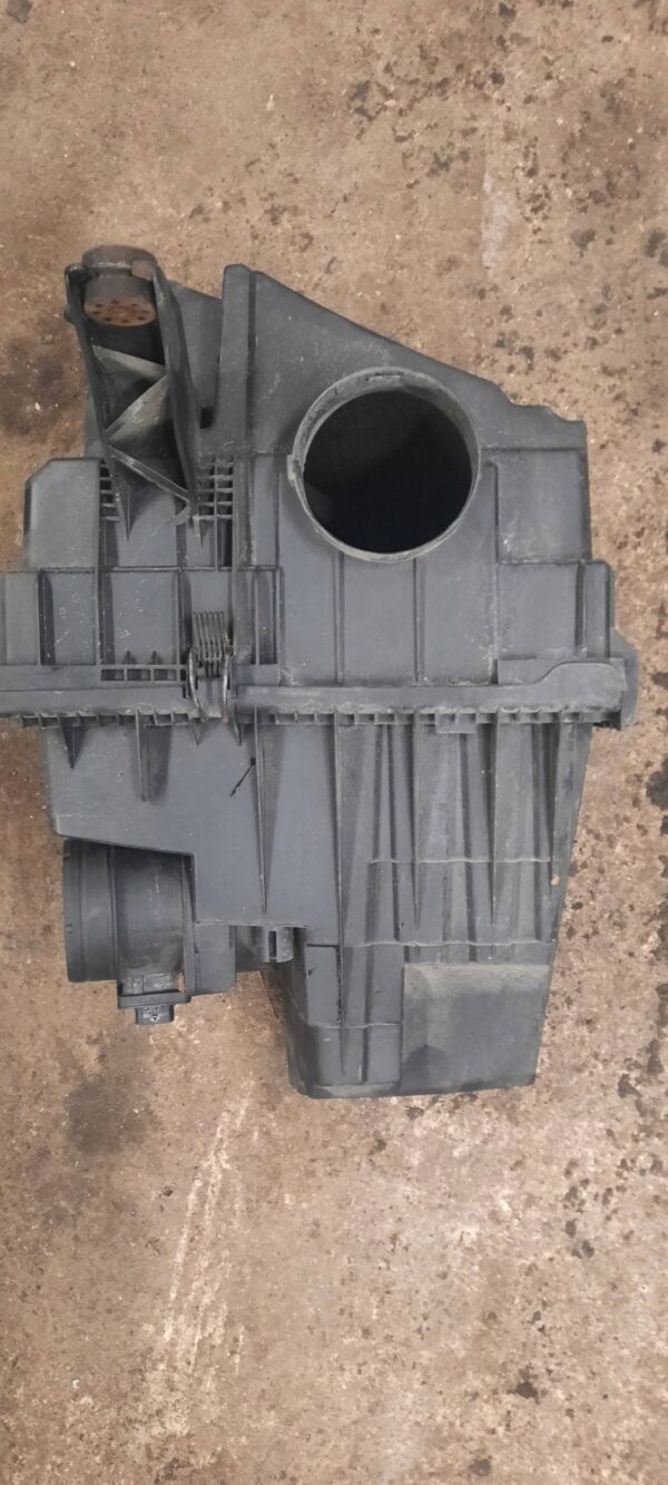 OBUDOWA FILTRA POWIETRZA VOLKSWAGEN T5