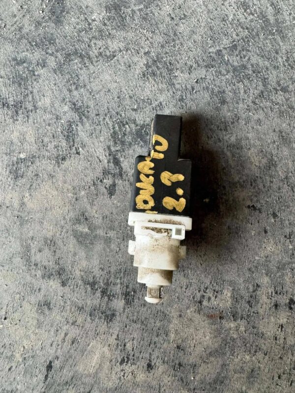 CZUJNIK STOP FIAT DUCATO CITROEN JUMPER 46840510