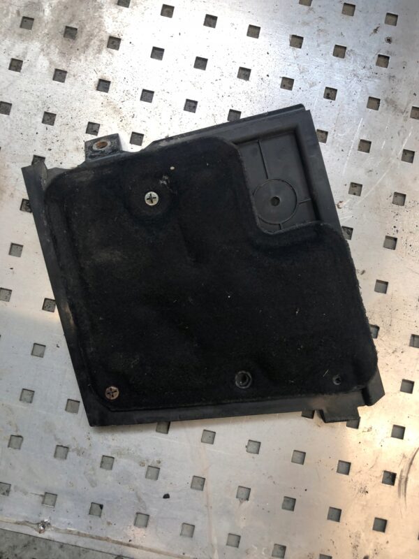 OSŁONA OBUDOWA BOCZNA AKUMULATORA VW T5 7H0915438A