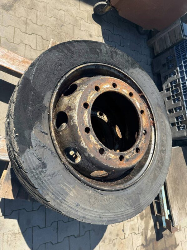 4d6eaa2ca9adb886f4a753b51807a5bb