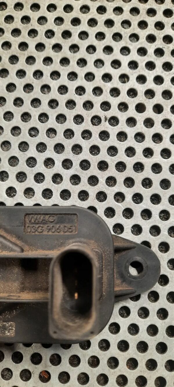 CZUJNIK CIŚNIENIA SPALIN 06A906051