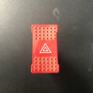 PRZEŁĄCZNIK ŚWIATEŁ AWARYJNYCH DAILY 69501526