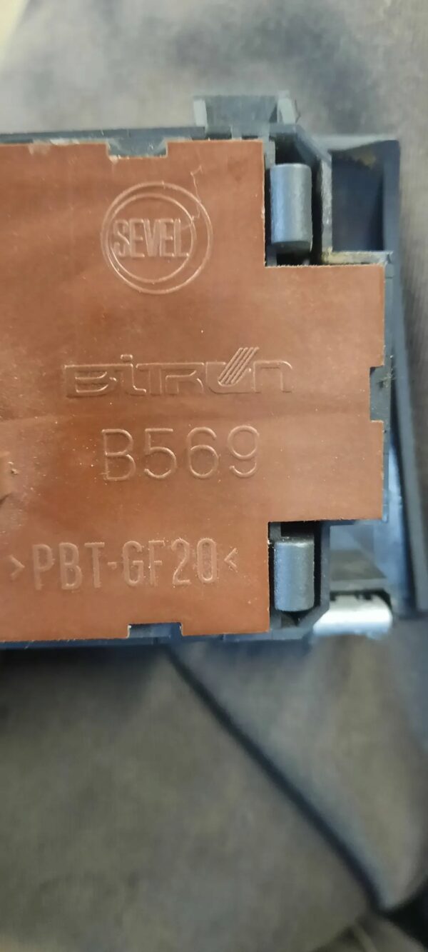 504d900d3589ef4a5596cb2ff6ad8e35