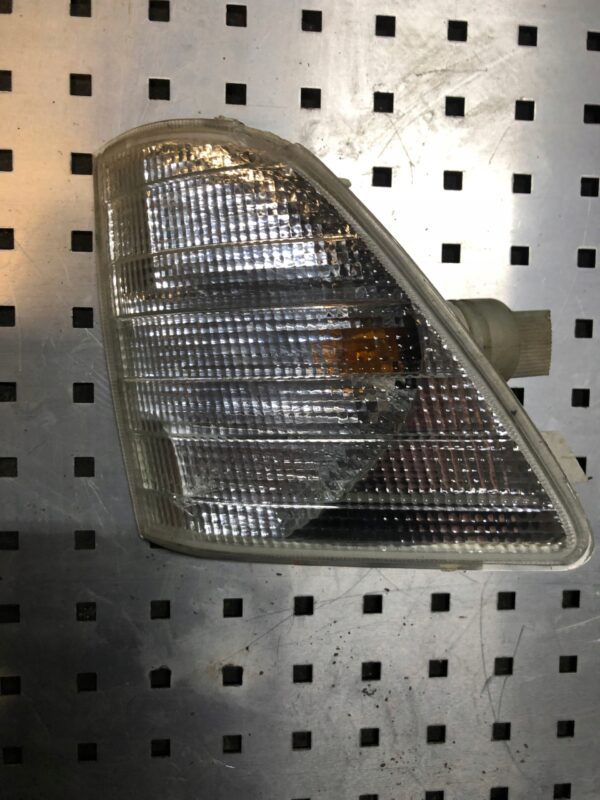 KIERUNKOWSKAZ PRAWY MERCEDES SPRINTER 901