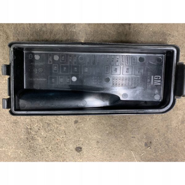 POKRYWA SKRZYNKI BEZPIECZNIKÓW 460023260 OPEL VECTRA C