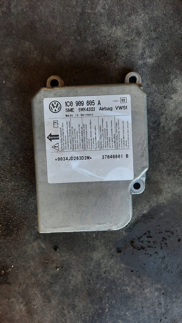 9185bda842f7677c5d8c1299089cb134