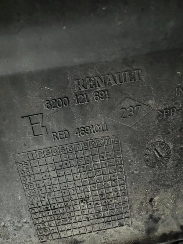 OSŁONA PODSZYBIE PRAWE RENAULT MASTER II 8200121691