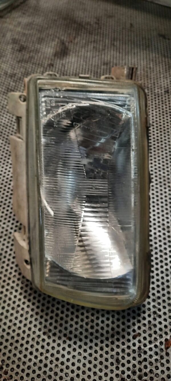 LAMPA PRZEDNIA VOLKSWAGEN POLO LEWA
