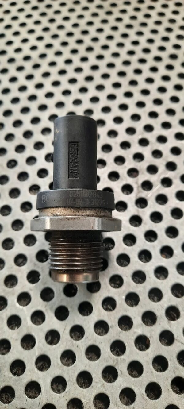 CZUJNIK CIŚNIENIA PALIWA A006281002843