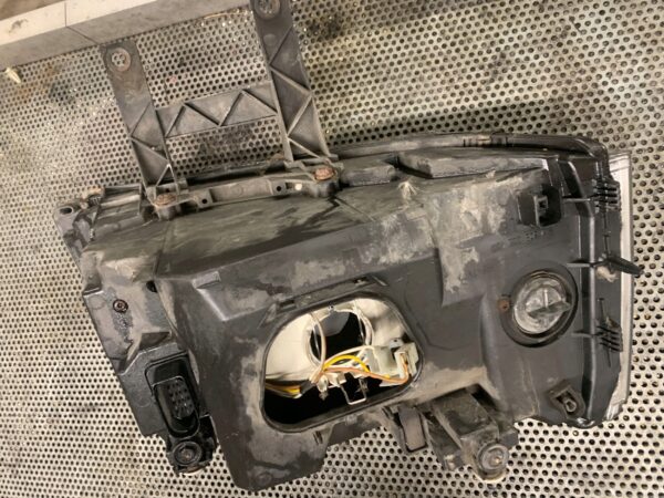 LAMPA PRZEDNIA LEWA VW T5 1305235737