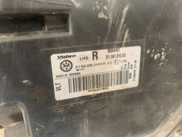 LAMPA PRZEDNIA PRAWA USZKODZONA 7E1941016AD VOLKSWAGEN T6
