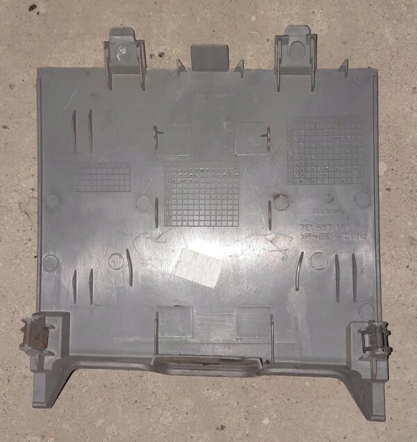 ZAŚLEPKA DESKI VW T5 7E1857151