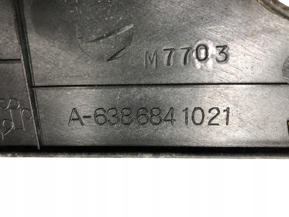 LISTWA PROGU PRAWA VITO 638 V KLASA A6386841021