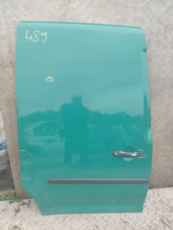 DRZWI BOCZNE VW CADDY 489