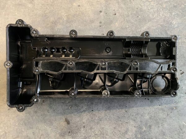 POKRYWA ZAWORÓW VITO W639 651 A6510105744