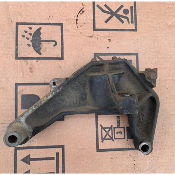 ŁAPA SKRZYNI MASTER II 8200034578