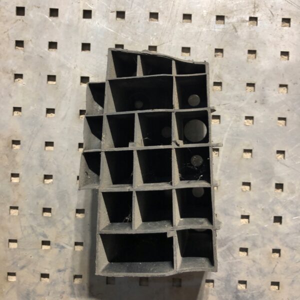 MOCOWANIE ZDERZAKA PRZEDNIEGO MASTER II 7700350112