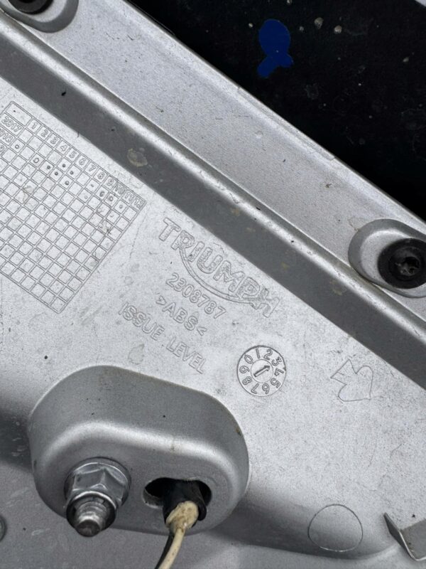 OWIEWKA LEWA TRIUMPH TIGER 800 XCA 18-20 LIFT KOMPLETNA