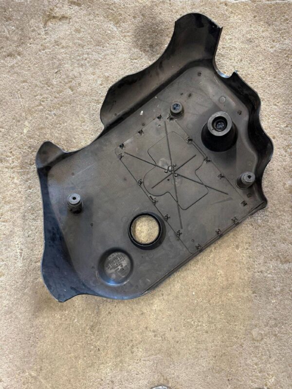 OSŁONA SILNIKA PASSAT B5 038103925AP