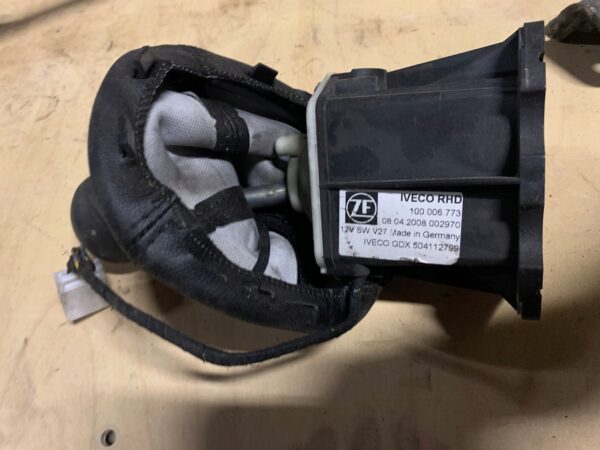 LEWAREK ZMIANY BIEGÓW IVECO DAILY 504112799