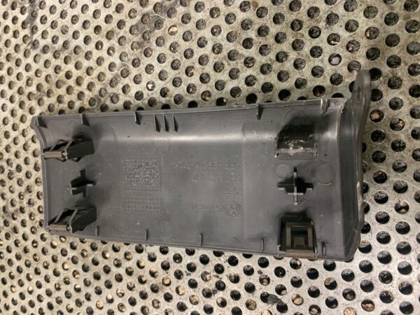 ZAŚLEPKA VW T5 7H1857190