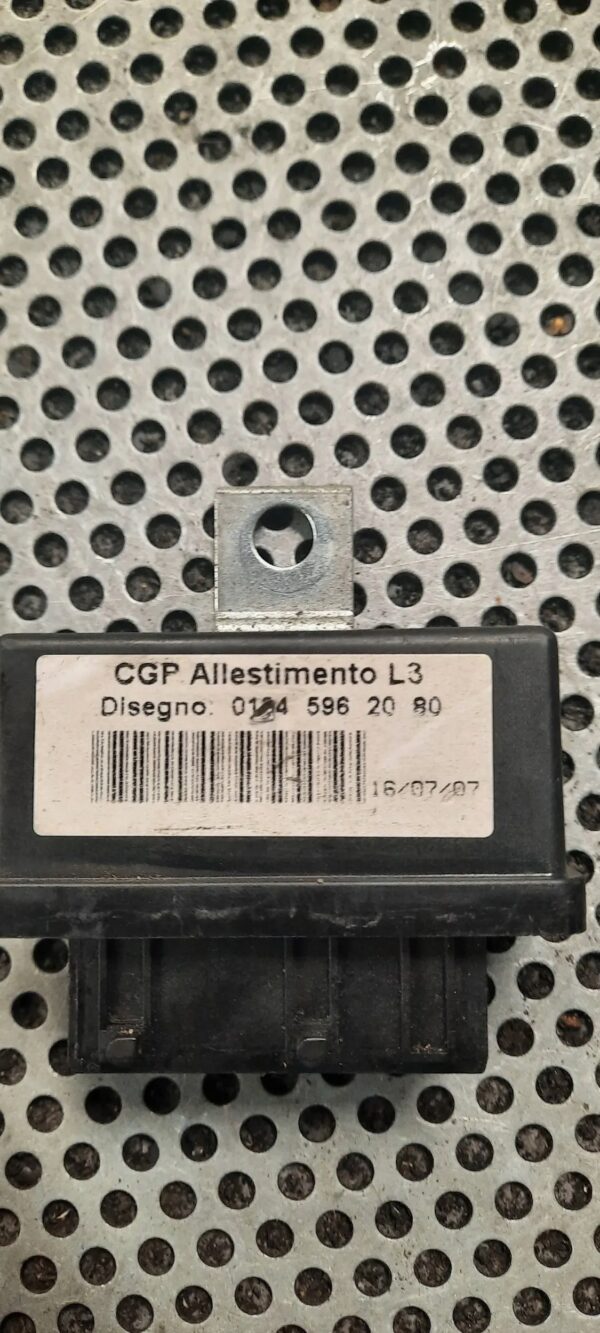 PRZEKAŹNIK POMPY PALIWA DUCATO 01045962080