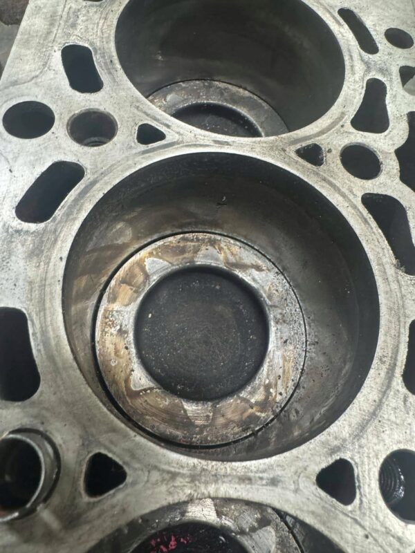 DÓŁ SILNIKA SILNIK VW T5 2.0 TDI CAA 10-14