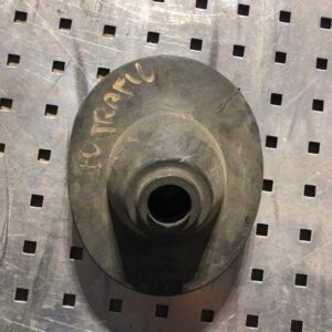 OSŁONA KRZYŻAKA KOLUMNY TRAFIC 8200011728