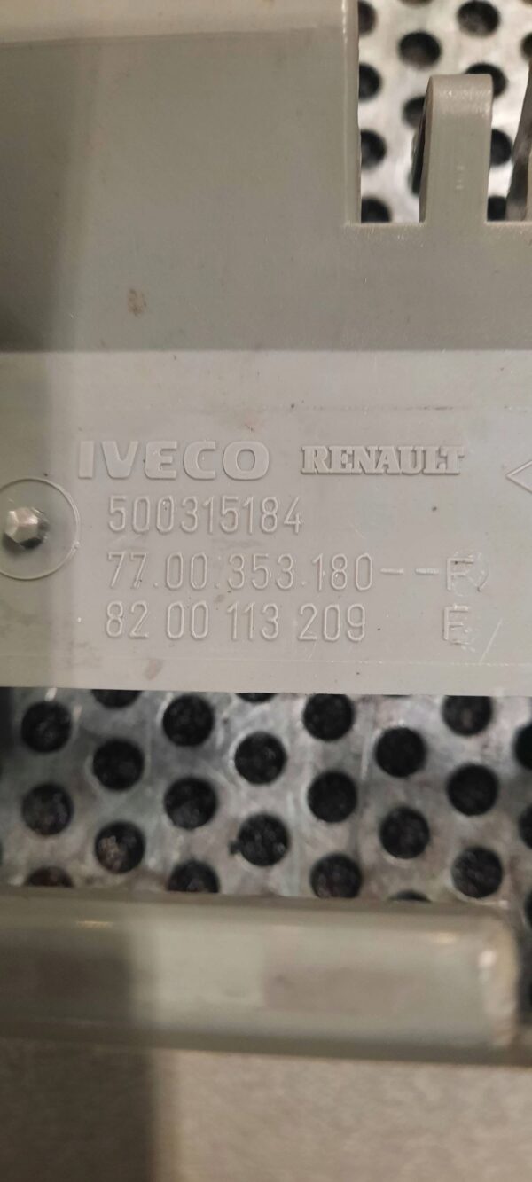 OŚWIETLENIE KABINY 500315184 IVECO DAILY