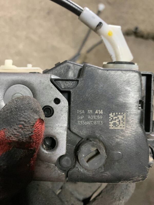 88886668eb3eece592bb1089b368f708