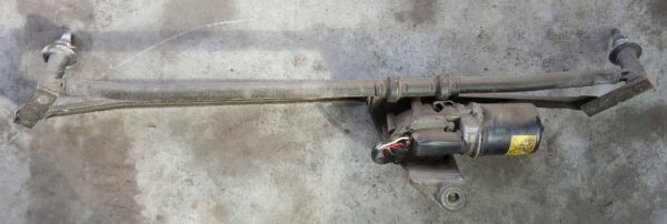 MECHANIZM WYCIERACZEK SZYBY PRZEDNIEJ IVECO 02-06 53552102