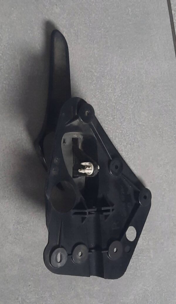 KLAMKA WEWNĘTRZNE PRAWY PRZÓD VITO W639 ZGSA1061