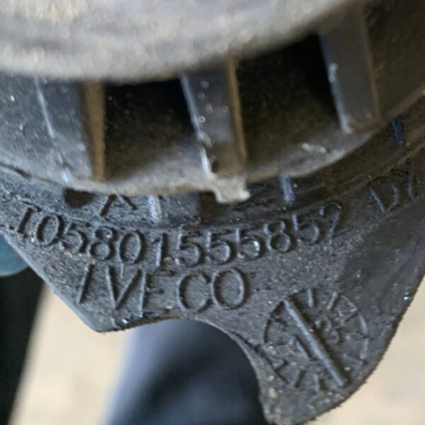 USZCZELKA LISTWA SZYBY DRZWI PRZEDNICH PRAWA 05801555852 IVECO DAILY III