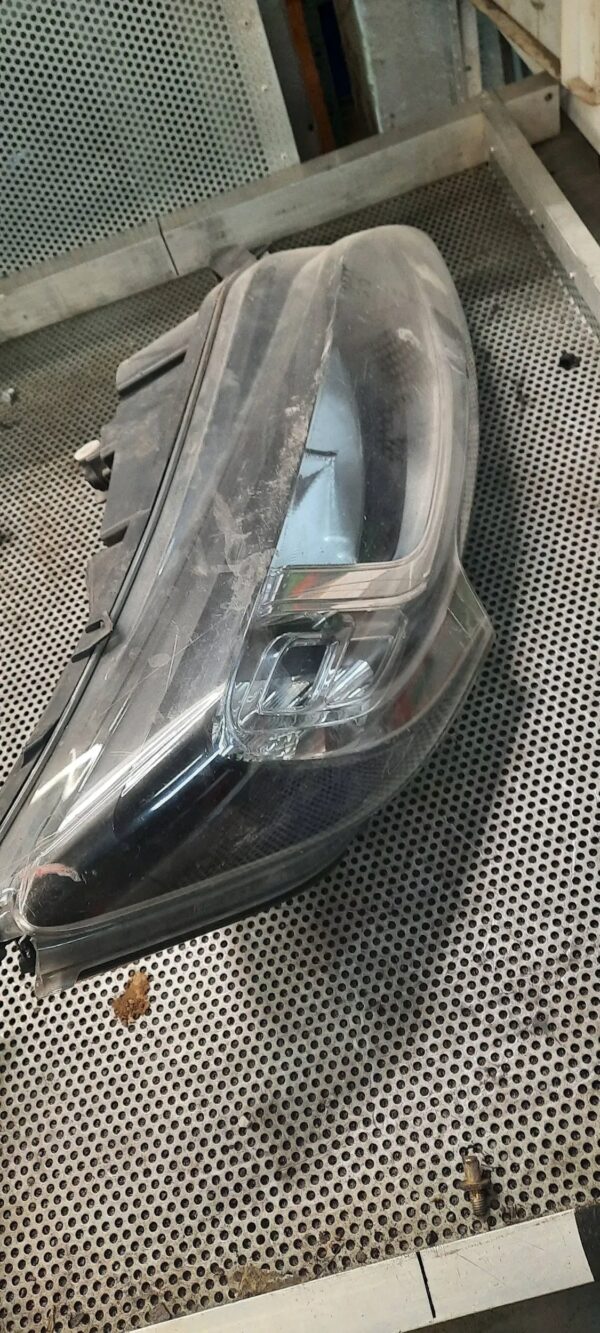 LAMPA PRZEDNIA BOXER DUCATO USZKODZONA